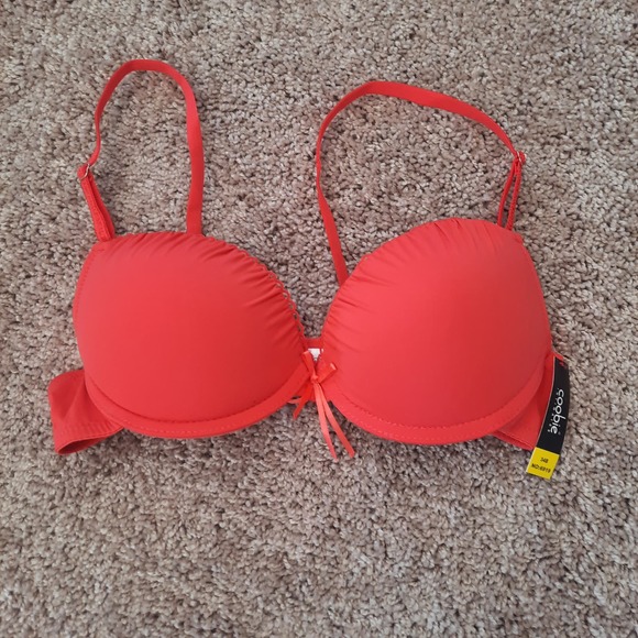 NWT Coobie 34 B Bra..  Padded Underwire, removable straps. - Picture 1 of 5